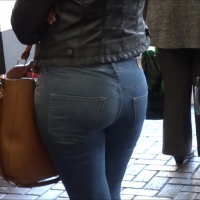 Candid girls in jeans and pants tightjeans.mp4-2021-06-07-15h57m04s081.jpg