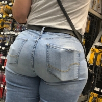 Candid girls in jeans and pants tumblr_84cd32a0fcc47d76bdc1c34efd479d7c_e9cbc6f8_1280.jpg