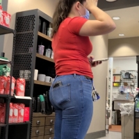 Candid girls in jeans and pants tumblr_9c911d27f96badb704a8600b8fb8773a_cc4a272f_1280.jpg