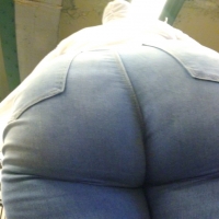 Candid girls in jeans and pants tumblr_bc48e9dae1cdedc98712827d053a99d7_55c0a766_2048.jpg