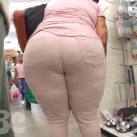 Sexy candid ebony babes in tight jeans and pants tumblr_0a6a93d61dd77b09b664152959139e06_46d7eb24_1280.jpg