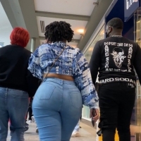 Sexy candid ebony babes in tight jeans and pants tumblr_00c99324a8b230db752884cc63fbfdfc_7d144e1e_1280.jpg