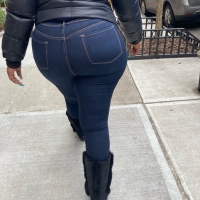 Sexy candid ebony babes in tight jeans and pants tumblr_75bd22ab4da2540daca6a7ba5000da3d_d871ab12_2048.jpg