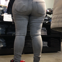 Sexy candid ebony babes in tight jeans and pants tumblr_79e5e5df1623f50137f86e0d810ca8f3_95844b65_2048.png