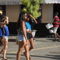 Candid girls in shorts 143765913@N04_30346183545_Bahia (7).jpg