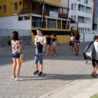 Candid girls in shorts 143765913@N04_35991609171_Salvador, Bahia (14).jpg