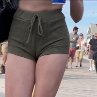 Candid girls in shorts FireCandids_WhoNeedsUnderwear.mp4-2021-06-25-10h56m18s323.jpg