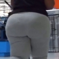 Sexy candid ebony babes in tight jeans and pants tumblr_bdfa458c8935f5804e01eba79aee6bab_c9087104_540.jpg