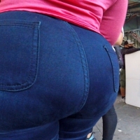 Sexy candid ebony babes in tight jeans and pants tumblr_c440e2258d08206864f7e2ed1edf6a02_591d5058_2048.jpg