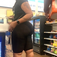 Candid girls in shorts tumblr_99e77753380ff27f0eb3114f6d02072a_c6a6a2ee_1280.jpg