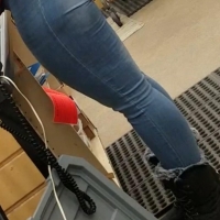 Sexy candid ebony babes in tight jeans and pants tumblr_e71d25f74f9efcea4ed9d023bbf8dde4_a870aa91_1280.jpg