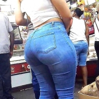 Sexy candid ebony babes in tight jeans and pants tumblr_e5436785af2bcd727d5b8eaee8a33aab_fad73f6b_1280.jpg