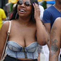 Candid sexy ebony babes' tits 123865869@N06_49527062426_MB 70901.jpg