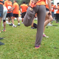 Running chick in grey sweats with a nice ass and wedgie Running chick with wedgie