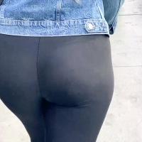 Big booty blonde chick