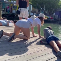 Compilation of sexy candid girls in shorts bending over on the pier video-output-730B501D-3E64-42D4-BB65-D2DC97D417EB.mp4-2022-07-09-10h27m33s833.jpg