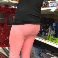 Milf at Target in pink leggings Milf in pink leggings