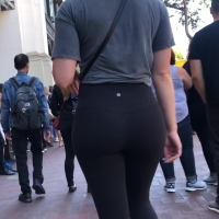 Candid sexy milf with a big booty in Lulu leggings milf pawg.MP4-2023-07-15-12h14m07s568.jpg