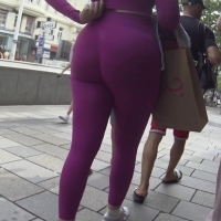 Candid thick babe with a phat ass in purple leggings and her skinny friend Projekt_07-06(3)_Full HD 1080p_MEDIUM_FR30.mp4-2023-07-15-14h42m28s136.jpg