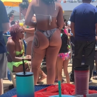 Candid sexy tattooed cruise chick with a great ass in a tiny bikini Produce.mp4-2022-07-18-07h45m11s007.jpg