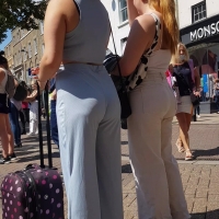 Two thick candid babes with big booties in tight flared pants 2 Thick Chicks In Flares .mp4-2024-07-18-09h01m56s844.jpg