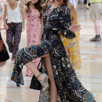 98482383@N03_48136120986_Long Legs and a Long Dress 1.jpg