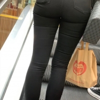 Multiple hot candid babes in tight jeans and pants 70952781.jpg