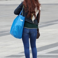 Multiple hot candid babes in tight jeans and pants 98482383@N03_26438402514_Huge Blue Bag 2.jpg