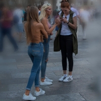 Multiple hot candid babes in tight jeans and pants candidsexystreet_28325245229_Street photo.jpg