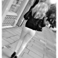 Multiple hot candid babes in tight jeans and pants candidsexystreet_31242641070_What's not to love¿.jpg