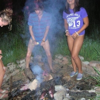 Teens peeing_B2B6562.jpg