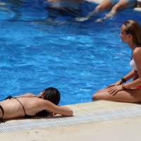 Sexy candid girls at the beach in bikinis and swimsuits 2297921@N20_44906015564_Madrid 2018.jpg