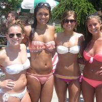 Non candid bikini girls My dad wants my friends_414FA55.jpg