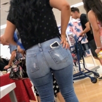 Sexy candid big booty Latina babe shopping in tight jeans tumblr_ovvtdajtXO1upr1xeo5_1280.jpg