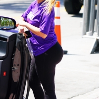 Candid chick with an amazing big booty and vpl in leggings 123865869@N06_49685564142_DSC09956.jpg