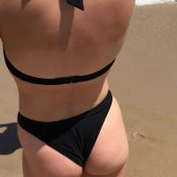Candid chicks at the beach in thongs and bikinis with great asses tumblr_ps6ghyUaFA1uk7ikg_1280.png