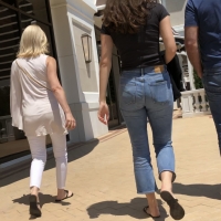 Sexy candid milf in jeans with a nice ass f7c6ea05f7fc50bc534d713edd713e0b3a5c3022.jpeg