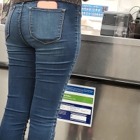 Candid redhead with a sexy booty in tight jeans 553f1b312e32c0cc13cfd73dce851d22276b078a.jpeg