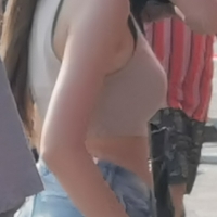 Sexy candid girl in shorts showing her ass cheeks 1626890656151.jpg