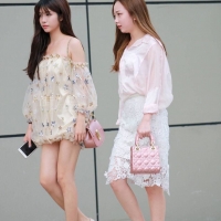 candidsexystreet_23959651218_SPO7-31.jpg