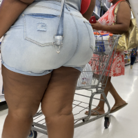 Candid ebony babes with sexy asses in shorts tumblr_651a20102eeee646b168c24fe7334c8f_2590e3be_1280.png