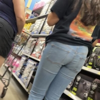 Skinny candid brunette teen in jeans at Walmart imgsrc.ru_70997324xBo.jpg