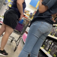 Skinny candid brunette teen in jeans at Walmart imgsrc.ru_70997328mBz.jpg