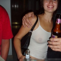 oops-nipples-accidental-peep-views-set112-005.jpg_1F0A3F8.jpg