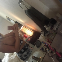 Greetings_And_Salutations - Breasts, Cleavage, and Busty Girls 50 - 00651579997148578-5.jpeg
