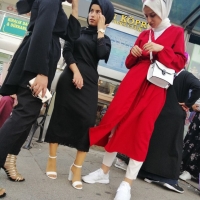 Candid sexy girls in skirts and dresses in public 1626888480379.jpg