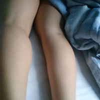 Creepshots of sleeping 22 y_o sister (4Chan)_6A81FE9.jpg