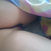 Creepshots of sleeping 22 y_o sister (4Chan)_13037C2.jpg