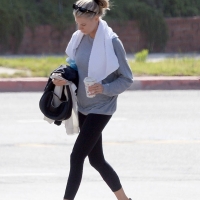 Charlotte McKinney out for a yoga session in Los Angeles in spandex 02.jpg
