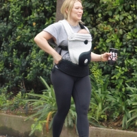 Hilary Duff out for a hike in Studio City in black leggings 02.jpg